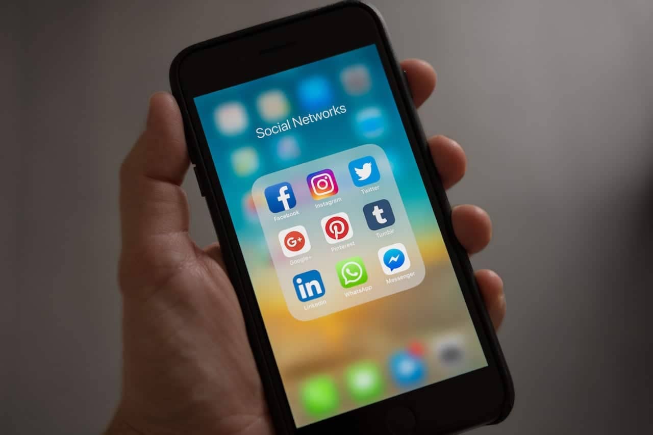 Où et comment trouver du travail sur les réseaux sociaux ?